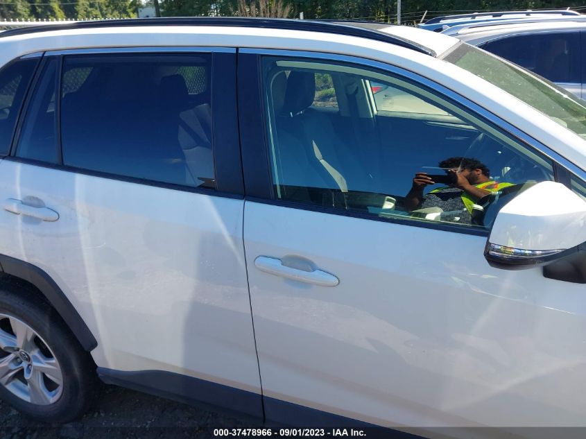 2019 TOYOTA RAV4 XLE - JTMP1RFV1KD506046