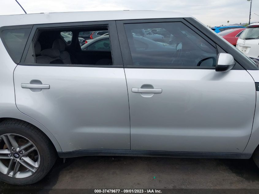 2015 KIA SOUL + - KNDJP3A59F7754624
