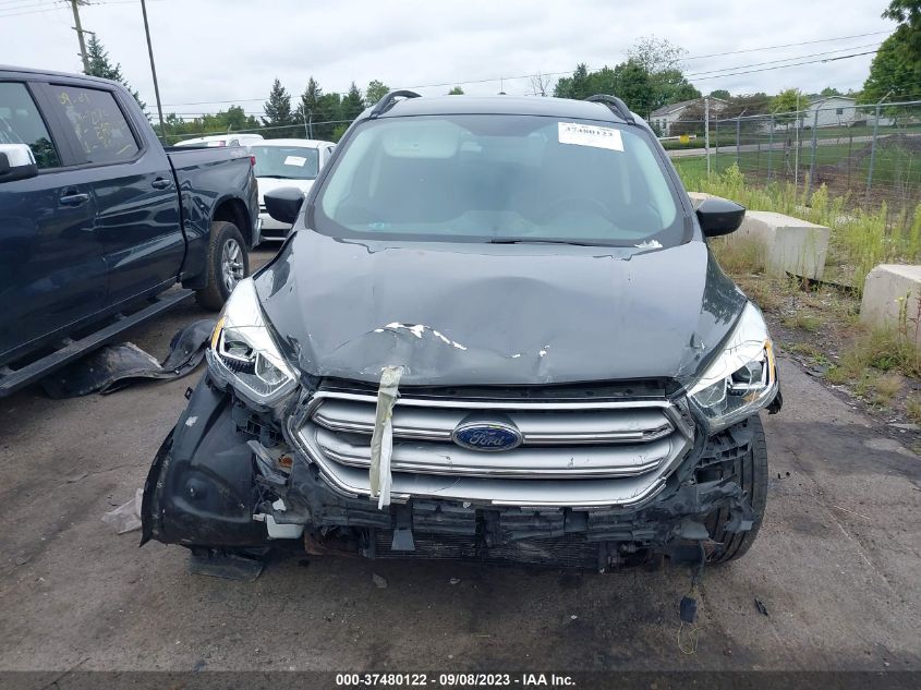 2017 FORD ESCAPE SE - 1FMCU0GD7HUE90818