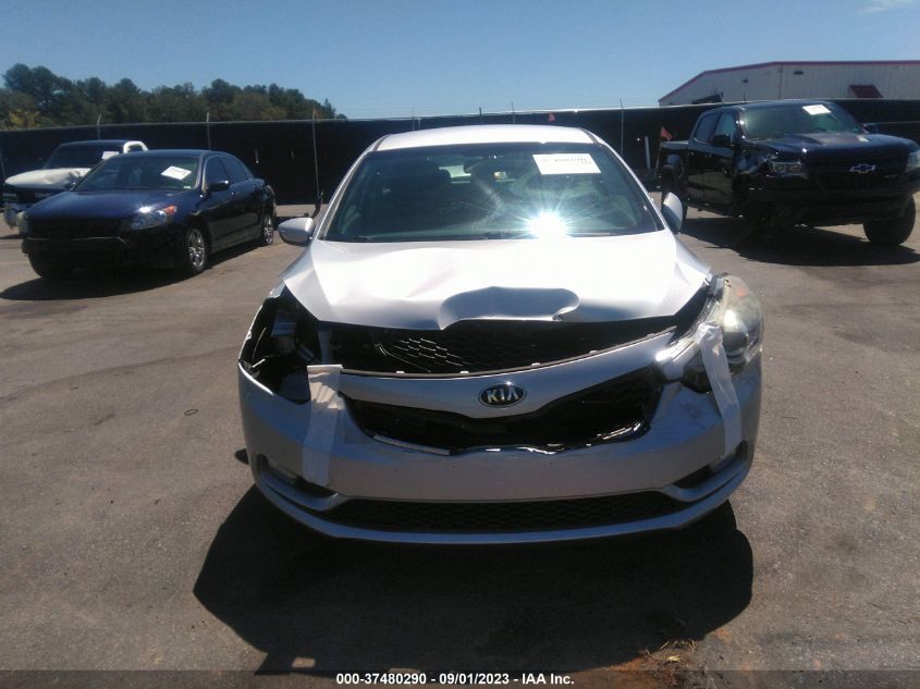 2016 KIA FORTE 5-DOOR LX - KNAFK5A87G5592206