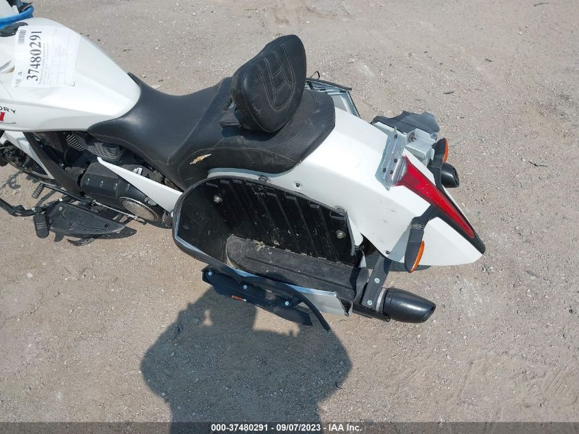2016 VICTORY MOTORCYCLES CROSS COUNTRY - 5VPDB36N2G3048402