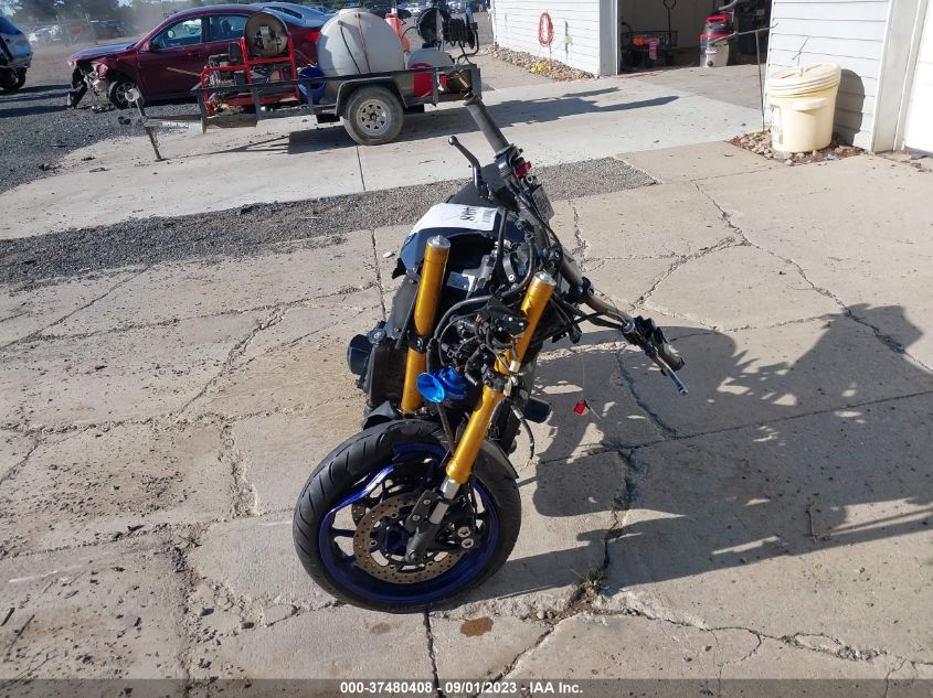 2014 YAMAHA FZ09 JYARN33E9EA000982