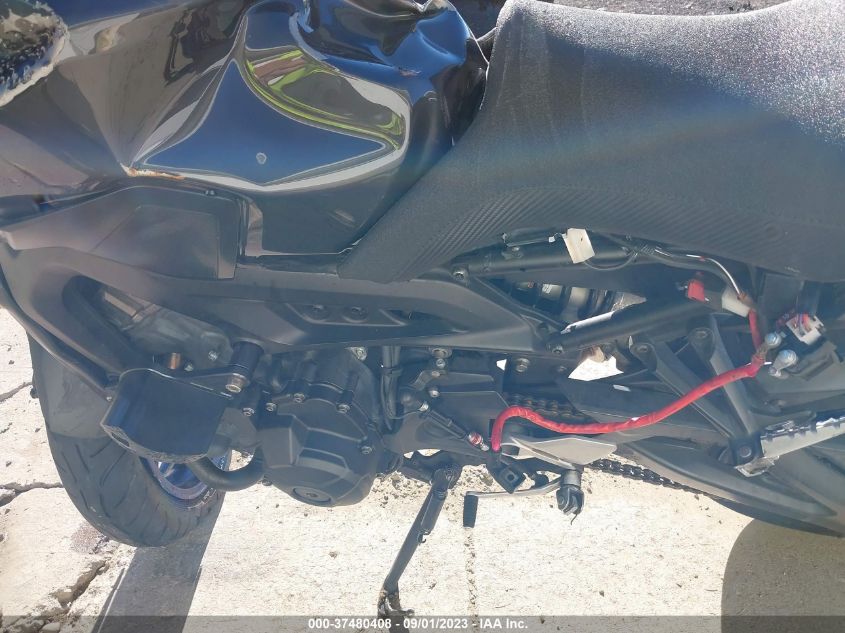 2014 YAMAHA FZ09 JYARN33E9EA000982