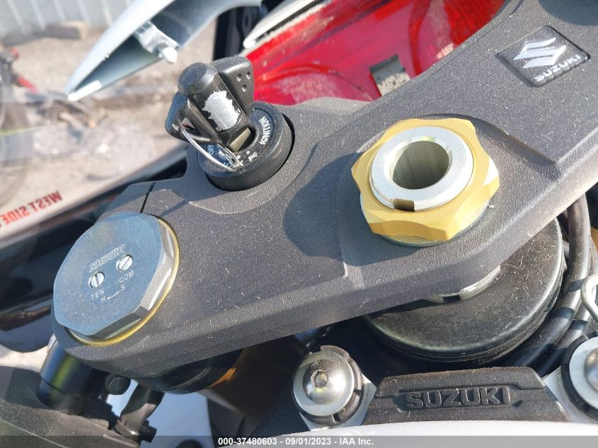 2019 SUZUKI GSX-R750 - JS1GR7MA2K7100072
