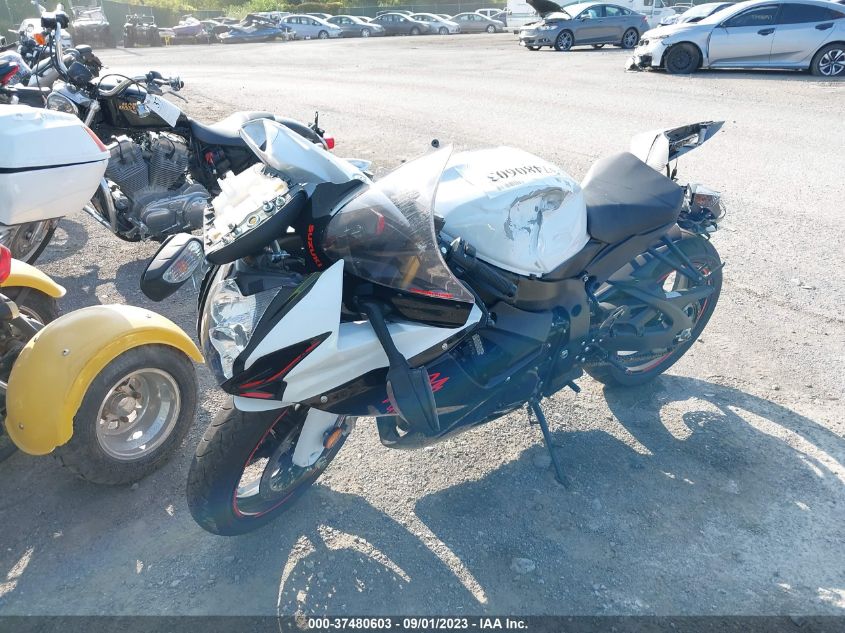2019 SUZUKI GSX-R750 - JS1GR7MA2K7100072
