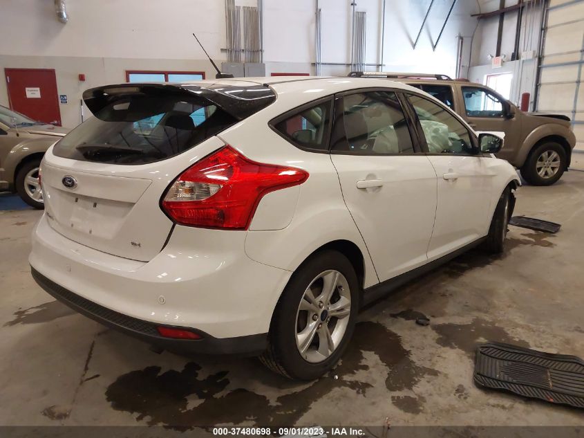 2014 FORD FOCUS SE - 1FADP3K26EL312459