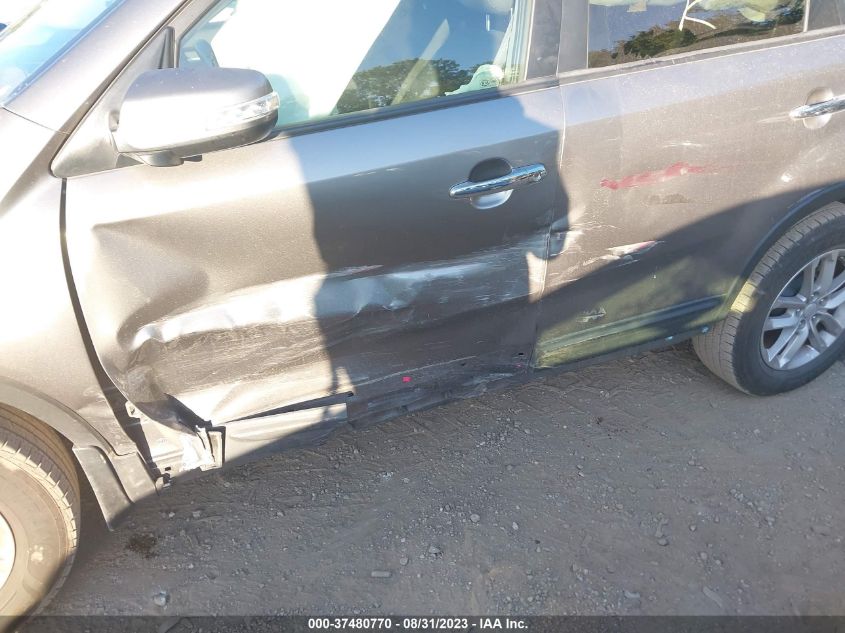 2015 KIA SORENTO LX - 5XYKT3A61FG584013