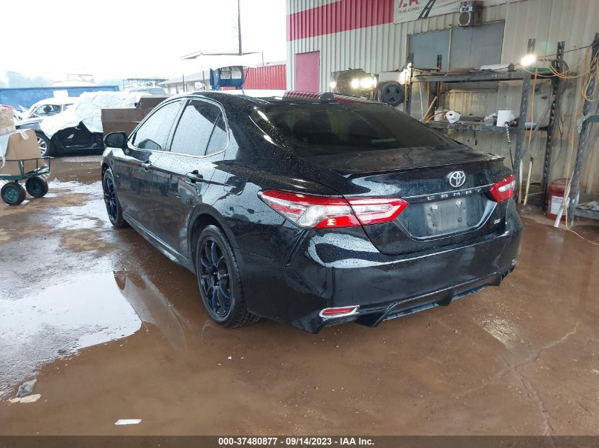 2018 TOYOTA CAMRY LE/SE/XLE/L - JTNB11HK0J3009195