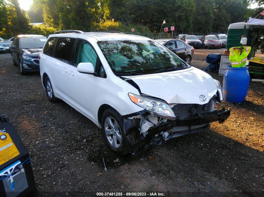 2017 TOYOTA SIENNA LE - 5TDKZ3DC1HS835327