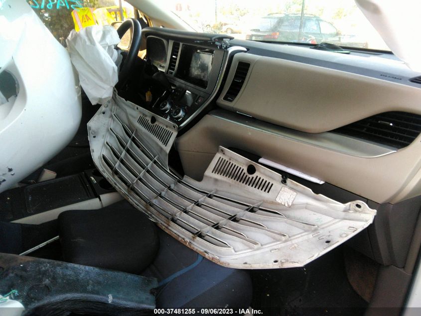2017 TOYOTA SIENNA LE - 5TDKZ3DC1HS835327