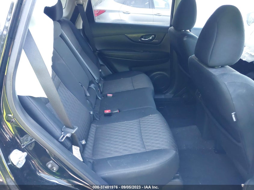 VIN 5N1AT2MV0JC753701 2018 NISSAN ROGUE SV