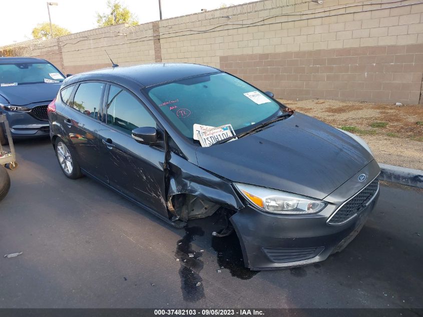 2015 FORD FOCUS SE - 1FADP3K26FL381413