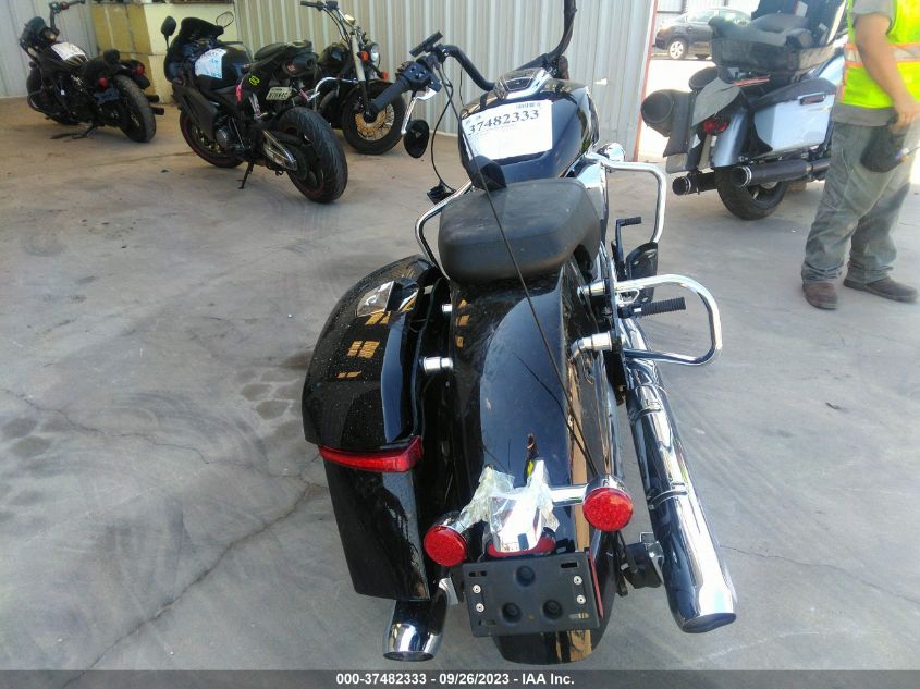2023 INDIAN MOTORCYCLE CO. CHALLENGER 56KLCBRR0P3415811