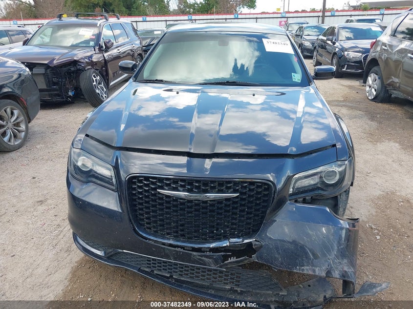 VIN 2C3CCAAG0JH301990 2018 CHRYSLER 300 TOURING