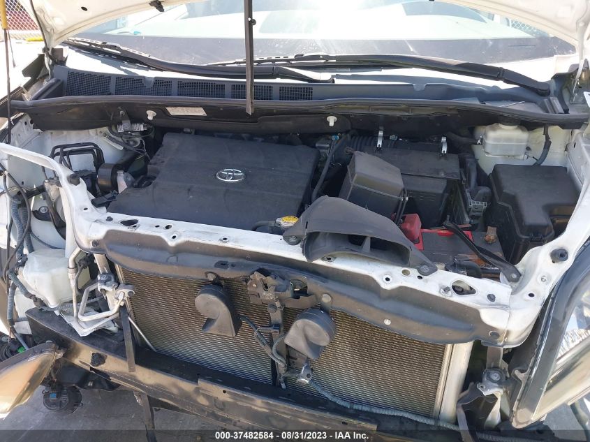 2014 TOYOTA SIENNA SE - 5TDXK3DC7ES500157