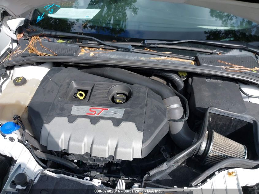 2015 FORD FOCUS ST 1FADP3L99FL346005