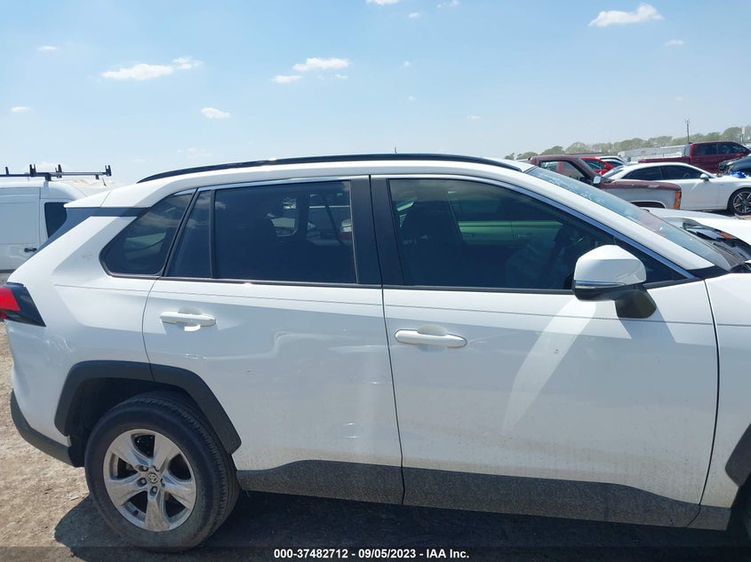 VIN JTMW1RFV8MD071766 2021 TOYOTA RAV4 XLE PREMIUM