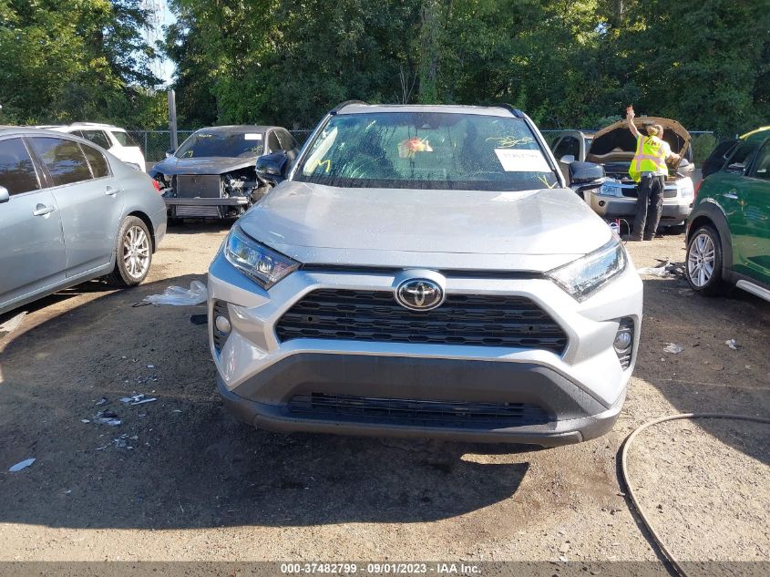 2019 TOYOTA RAV4 XLE - JTMW1RFV0KD042291