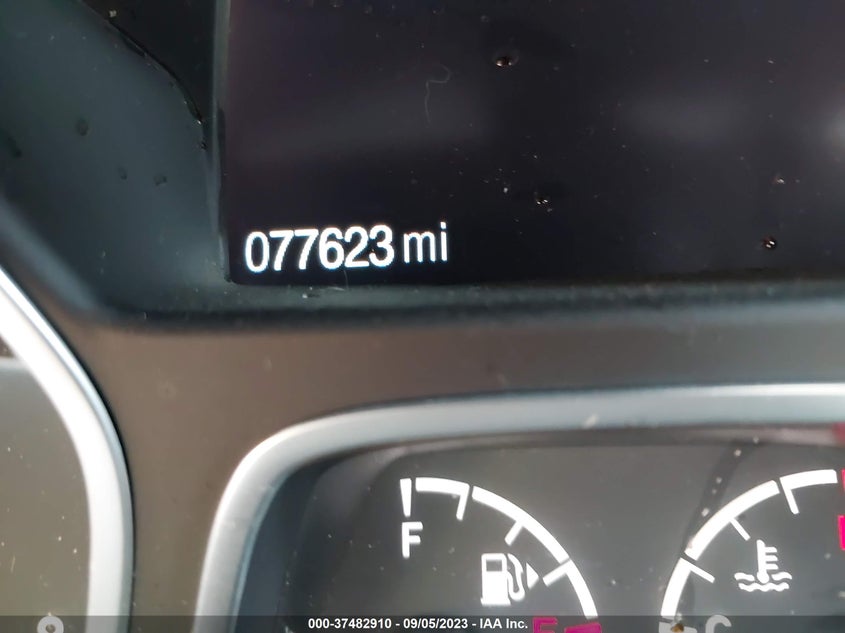 VIN 1FMCU0GDXHUE69333 2017 FORD ESCAPE SE