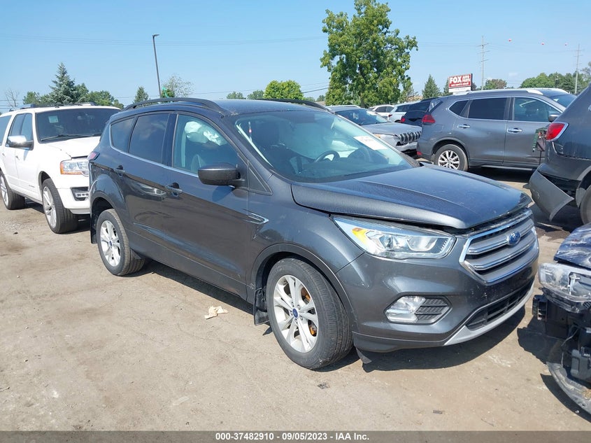 VIN 1FMCU0GDXHUE69333 2017 FORD ESCAPE SE