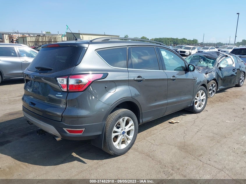 VIN 1FMCU0GDXHUE69333 2017 FORD ESCAPE SE