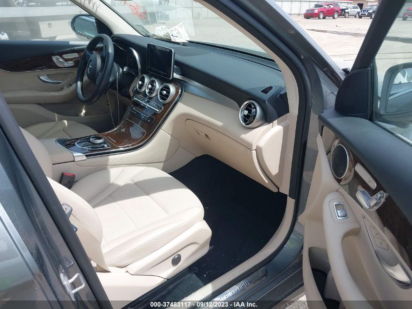 2018 MERCEDES-BENZ GLC GLC 300 - WDC0G4JB0JV037387