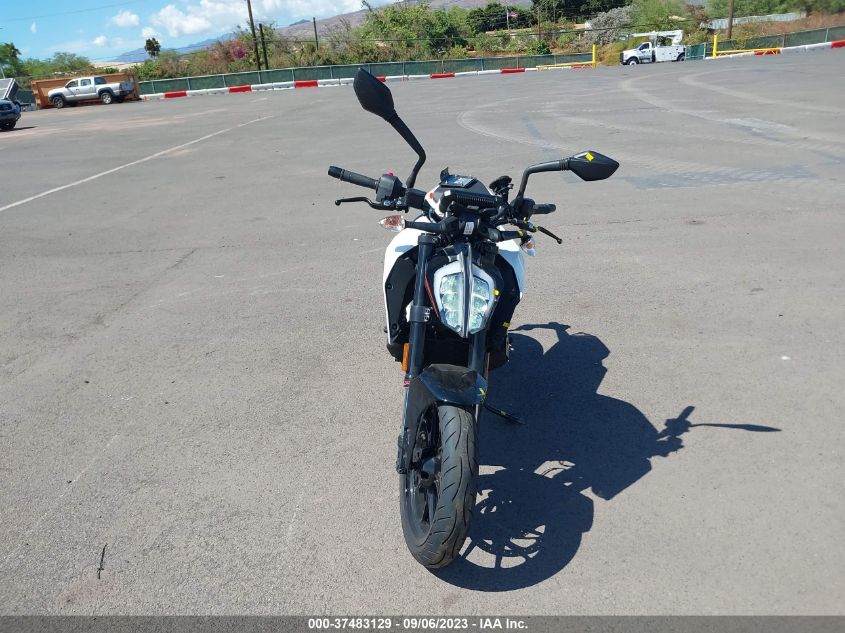 2022 KTM 390 DUKE MD2JPJ40XNC253004