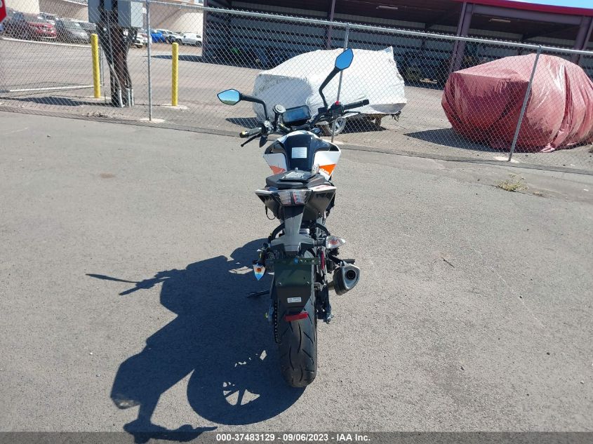 2022 KTM 390 DUKE MD2JPJ40XNC253004