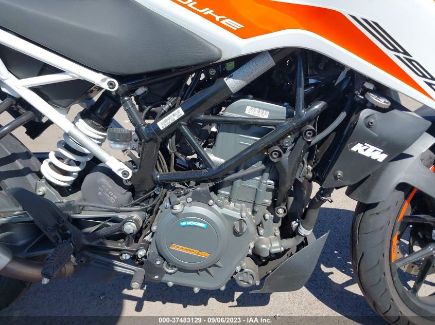 2022 KTM 390 DUKE MD2JPJ40XNC253004