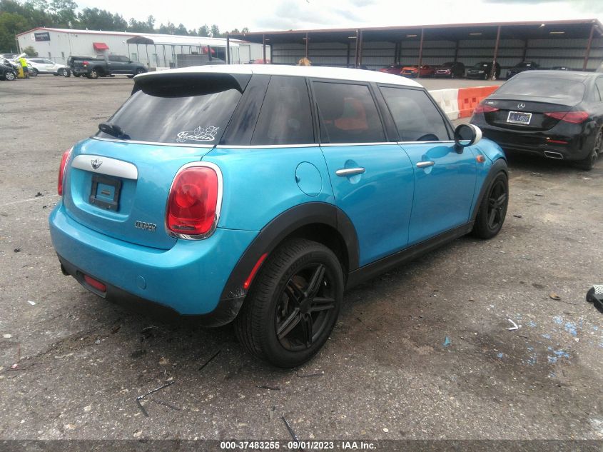 2015 MINI COOPER HARDTOP 4 DOOR WMWXS5C58FT833207