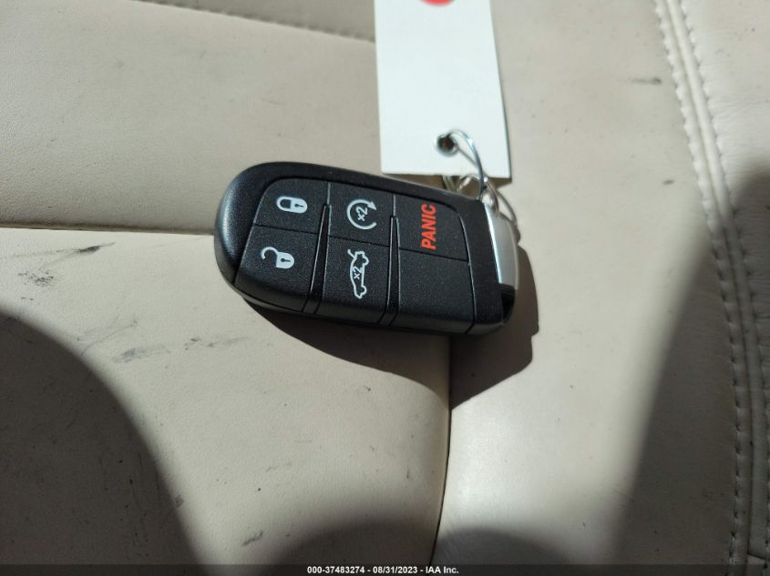 2015 CHRYSLER 200 C - 1C3CCCCB1FN620570