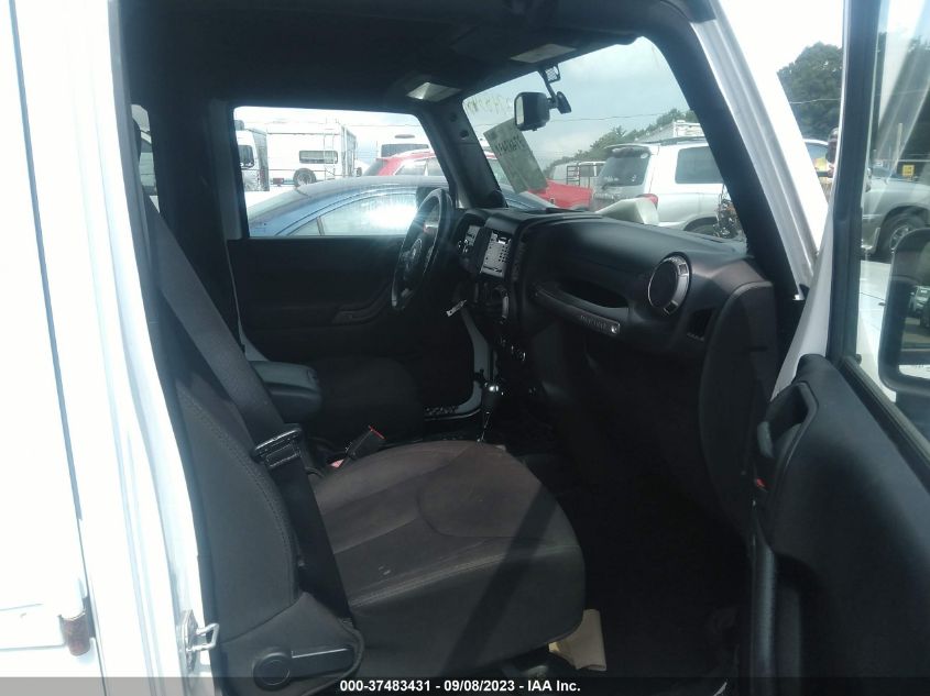 2014 JEEP WRANGLER UNLIMITED SPORT - 1C4BJWDG2EL201579