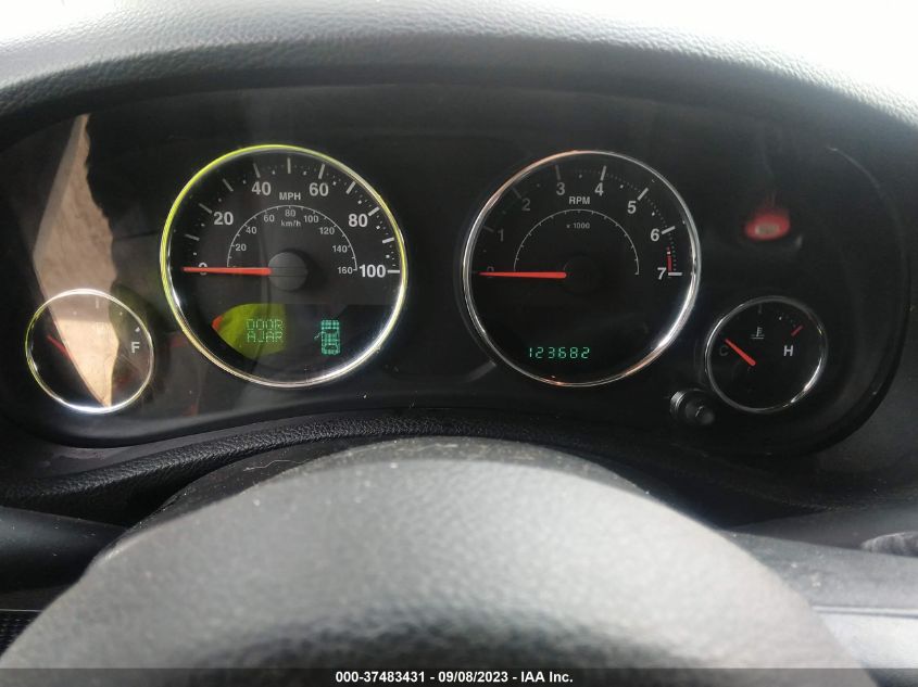 2014 JEEP WRANGLER UNLIMITED SPORT - 1C4BJWDG2EL201579