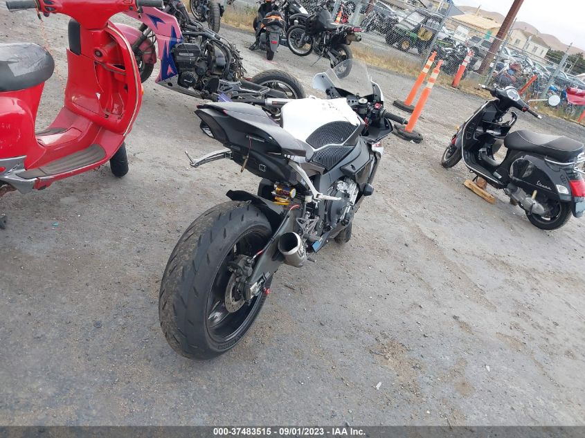 2016 YAMAHA YZFR1S C JYARN42Y8GA000329