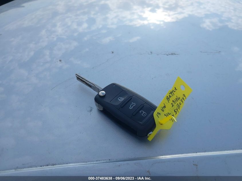 2013 VOLKSWAGEN BEETLE COUPE 2.5L ENTRY - 3VWFX7AT3DM604178