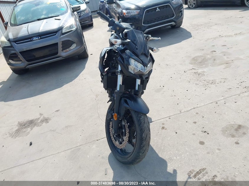 VIN ML5EREL12MDA37477 2021 KAWASAKI ER650 L