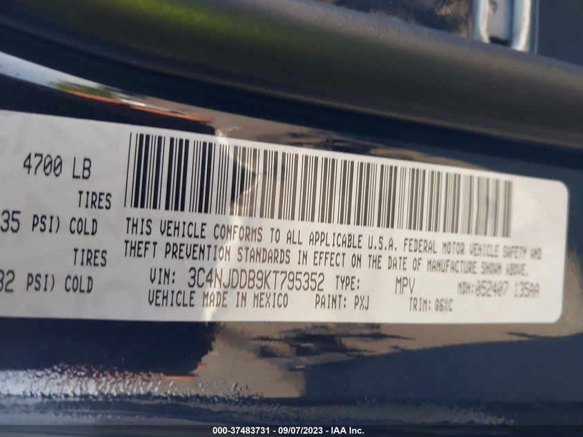 VIN 3C4NJDDB9KT795352 2019 JEEP COMPASS TRAILHAWK
