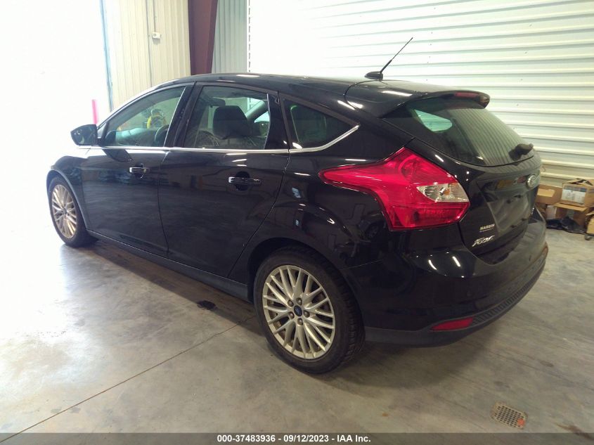 2013 FORD FOCUS TITANIUM - 1FADP3N22DL216919