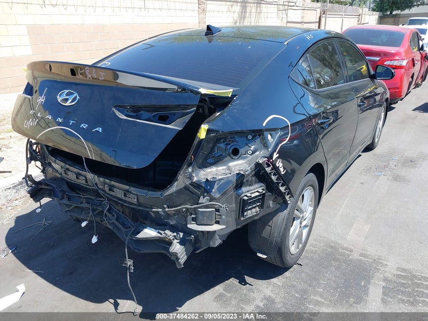 VIN 5NPD84LF0KH413866 2019 HYUNDAI ELANTRA SEL