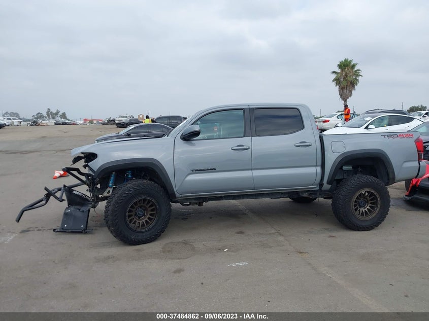 VIN 3TMCZ5AN2KM266906 2019 TOYOTA TACOMA 4WD TRD SPORT