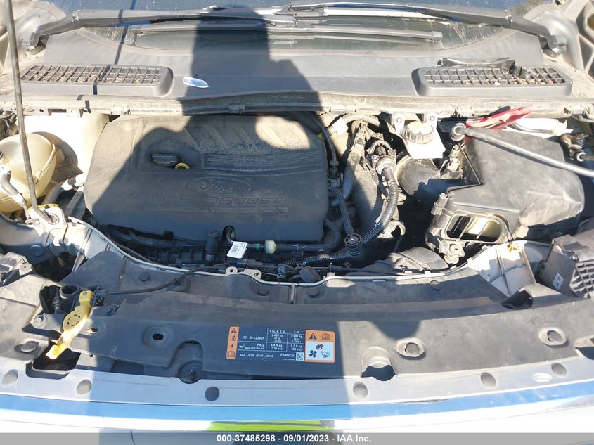 VIN 1FMCU9JD5HUD37433 2017 FORD ESCAPE TITANIUM