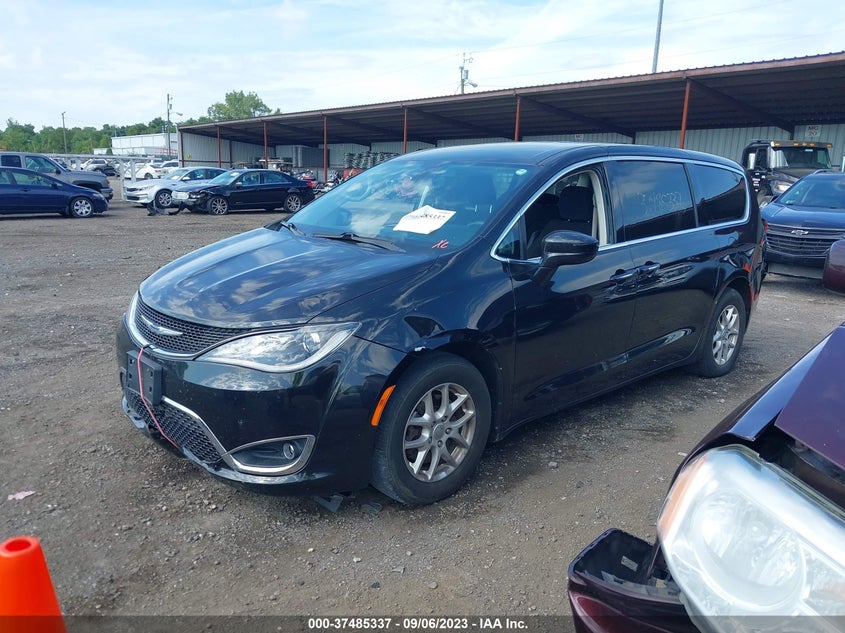 VIN 2C4RC1FG1LR210299 2020 CHRYSLER PACIFICA TOURING