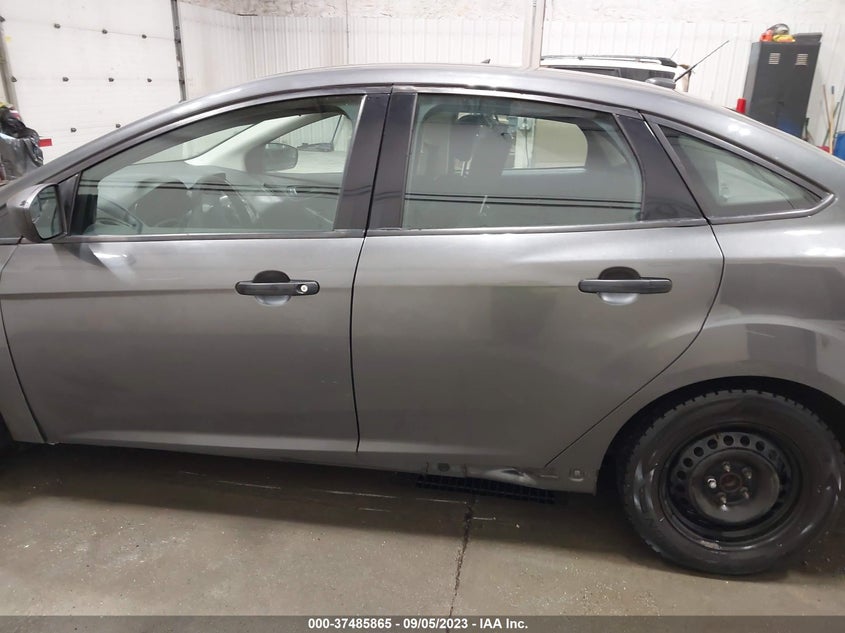 VIN 1FADP3E23JL205908 2018 FORD FOCUS S