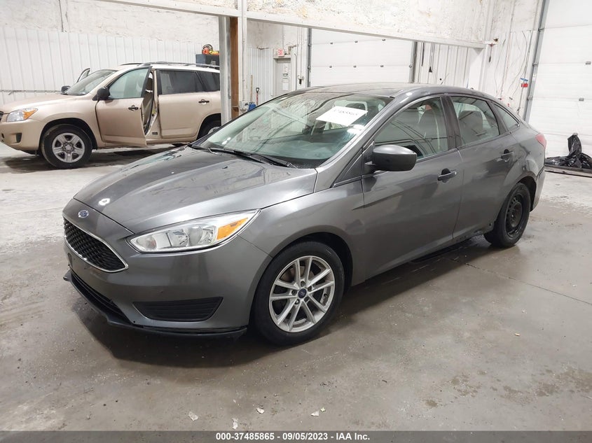 VIN 1FADP3E23JL205908 2018 FORD FOCUS S