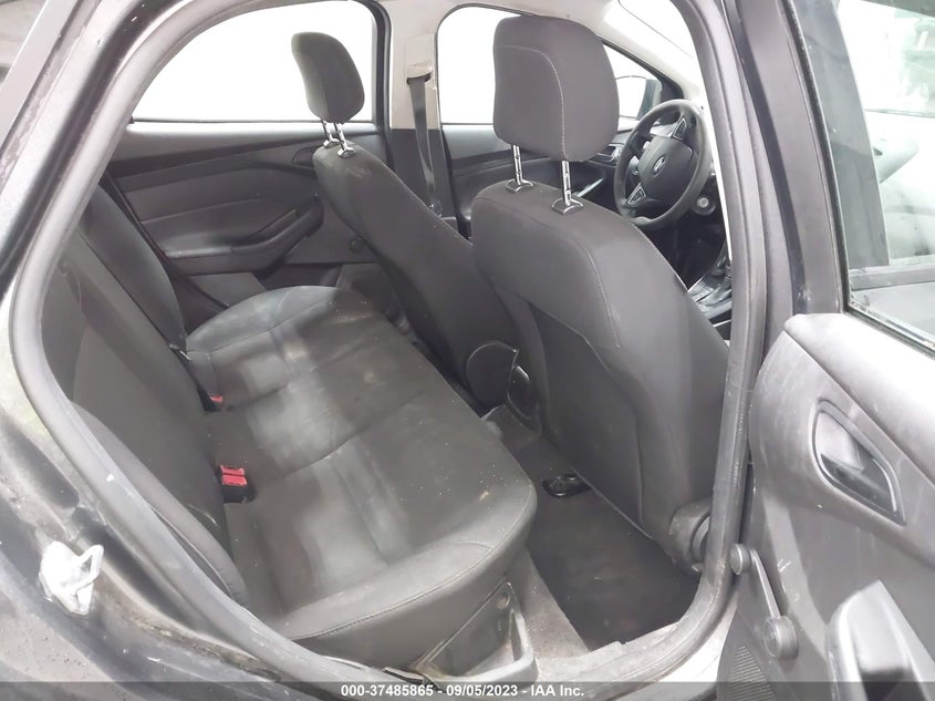 VIN 1FADP3E23JL205908 2018 FORD FOCUS S