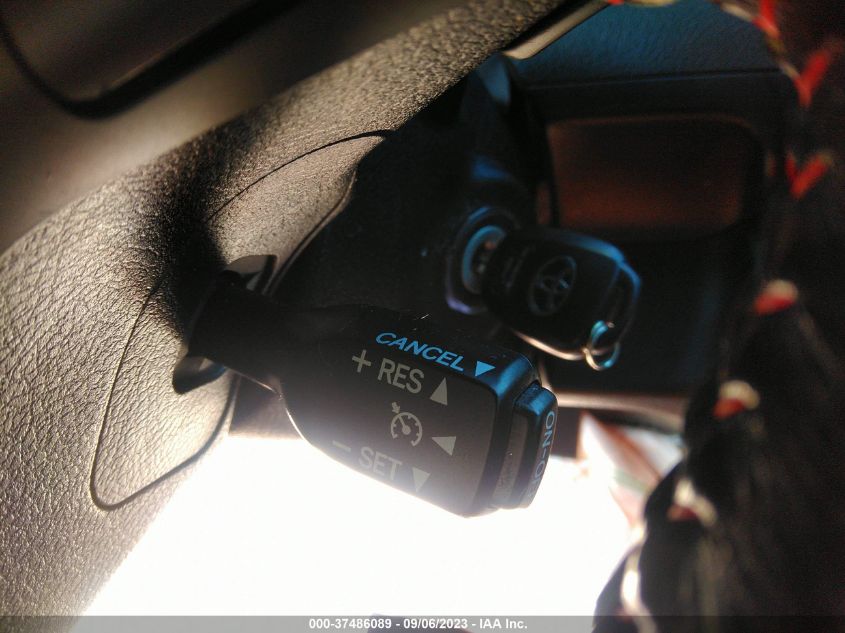 2016 TOYOTA CAMRY XLE/SE/LE/XSE - 4T1BF1FK3GU609152