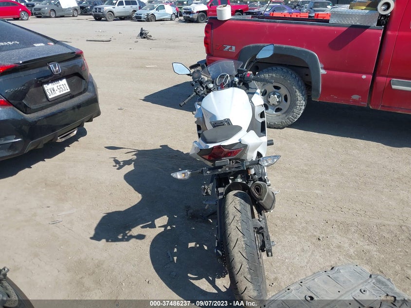 VIN JKAEXKH17LDA63648 2020 KAWASAKI EX400