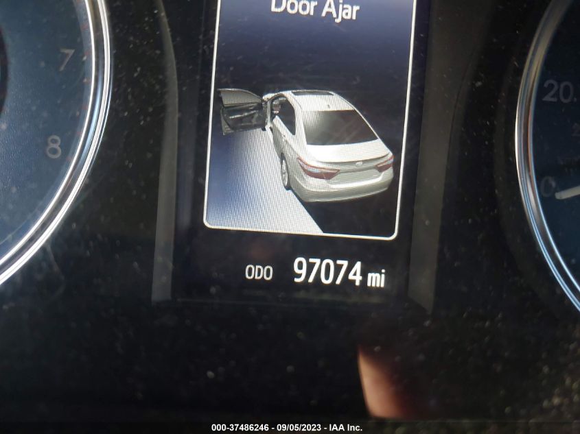 2016 TOYOTA CAMRY XLE/SE/LE/XSE - 4T4BF1FK9GR533698