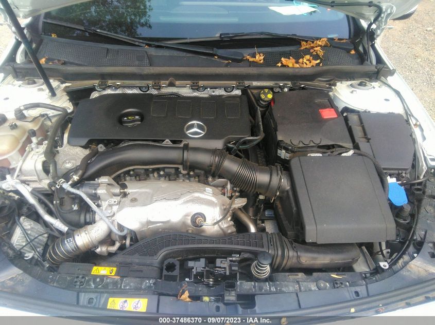 2019 MERCEDES-BENZ A 220 4MATIC WDD3G4FB5KW027516