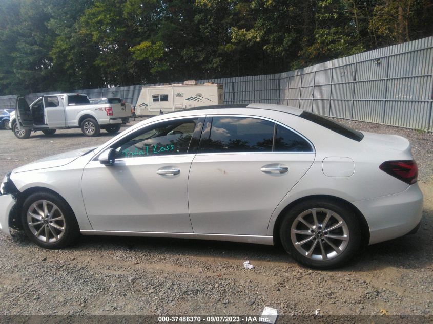 2019 MERCEDES-BENZ A 220 4MATIC WDD3G4FB5KW027516
